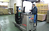 Electric forklift truck